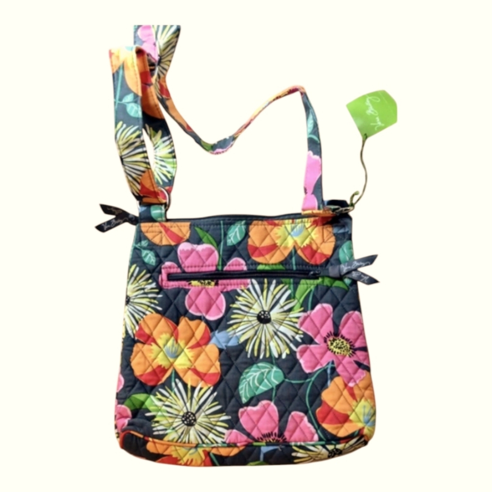 NWT> Vera Bradley  floral crossbody Bag